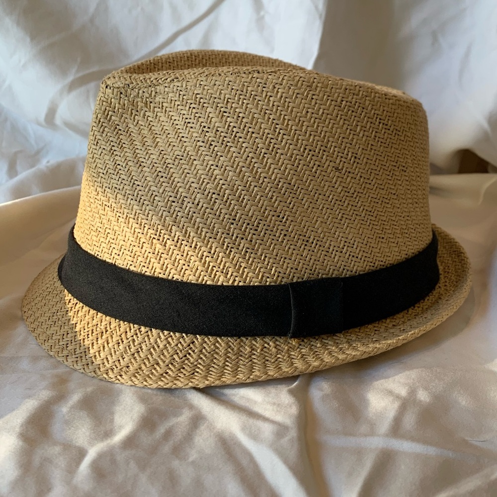 Stylish Tan Fedora with Black Band